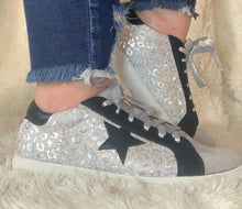 Load image into Gallery viewer, Lone Star Leopard Sneakers