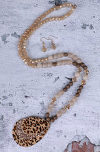 Load image into Gallery viewer, Lovely Grace Necklace
